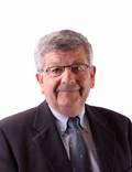 Roland Tirard, maire de Longues-sur-Mer