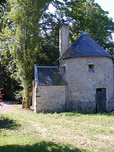 Ancien édifice à Saint-Martin-des-Entrées