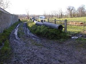 Aménagement pour réguler les eaux pluviales dans la commune de Chouain